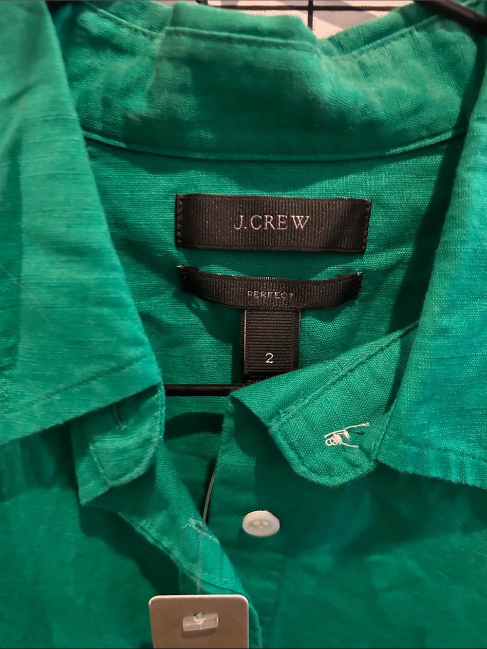 J. Crew women’s Green Long-Sleeve Button-Up Shirt - Picture 2 of 4